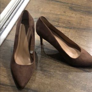 Brown pumps 8 W